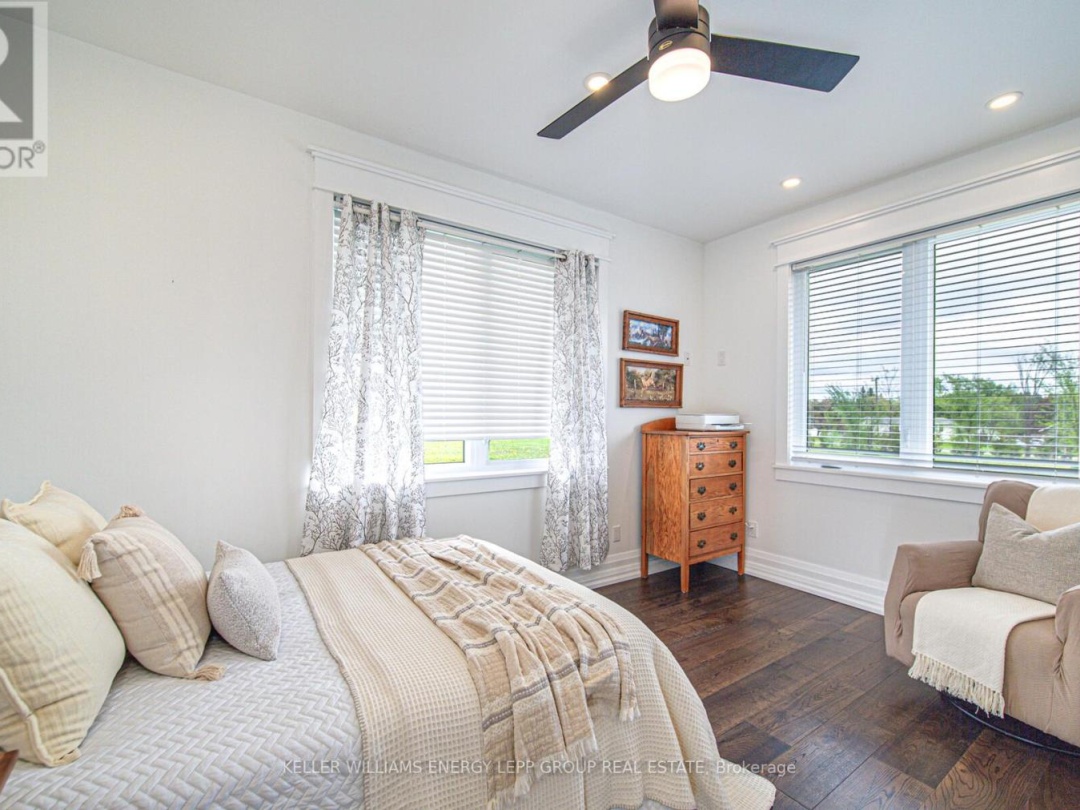 44 BALL POINT ROAD, 