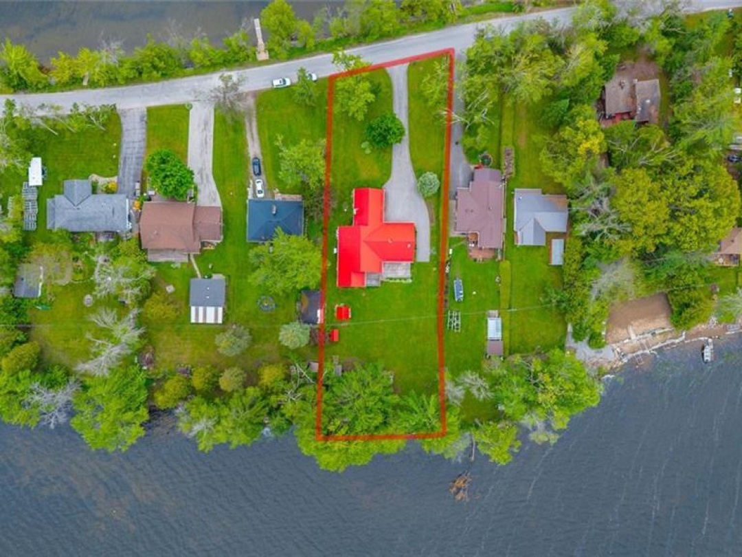 201 Avery Point Road, Dalrymple Lake