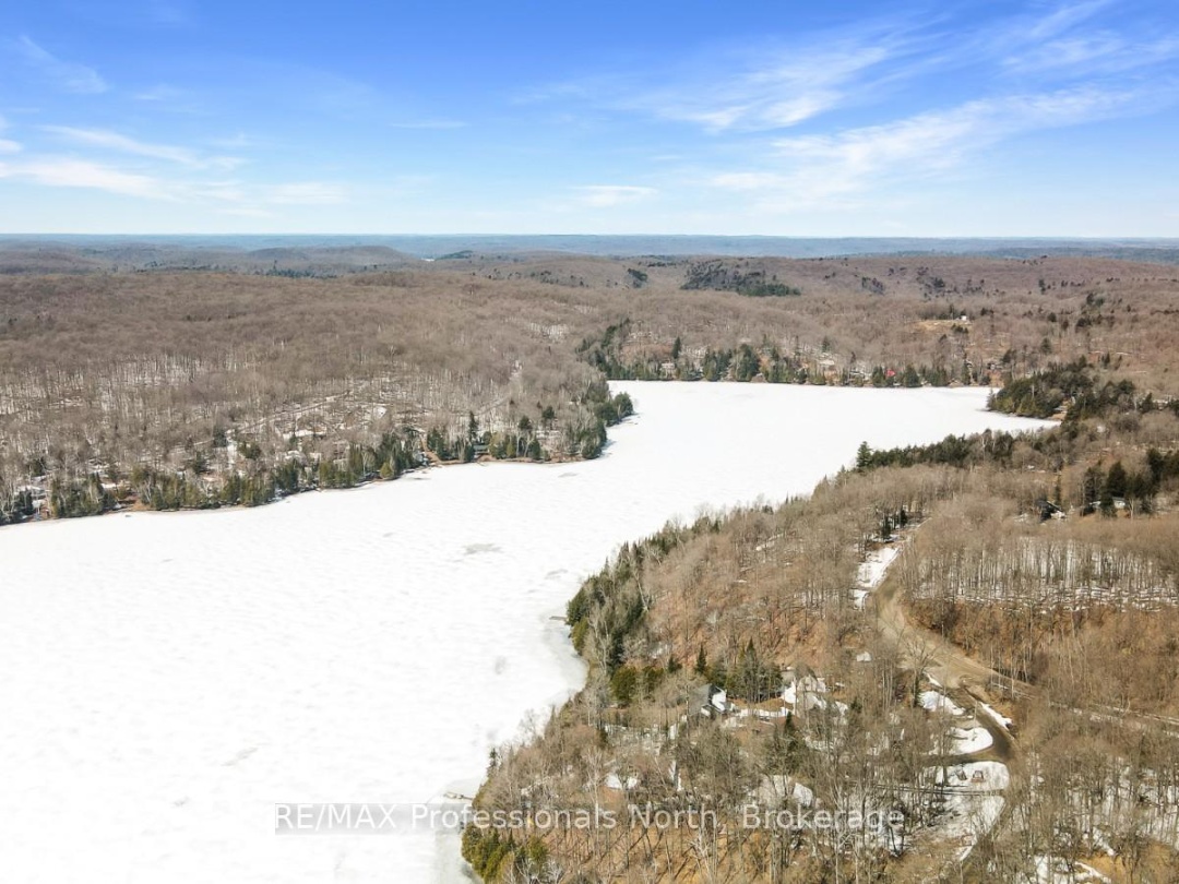 1025 Manitou Road, Little Dudmon Lake