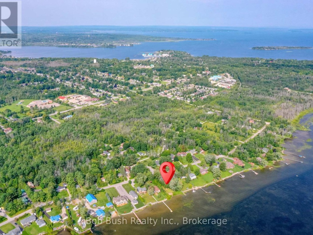 4 Davis Drive, Georgian Bay