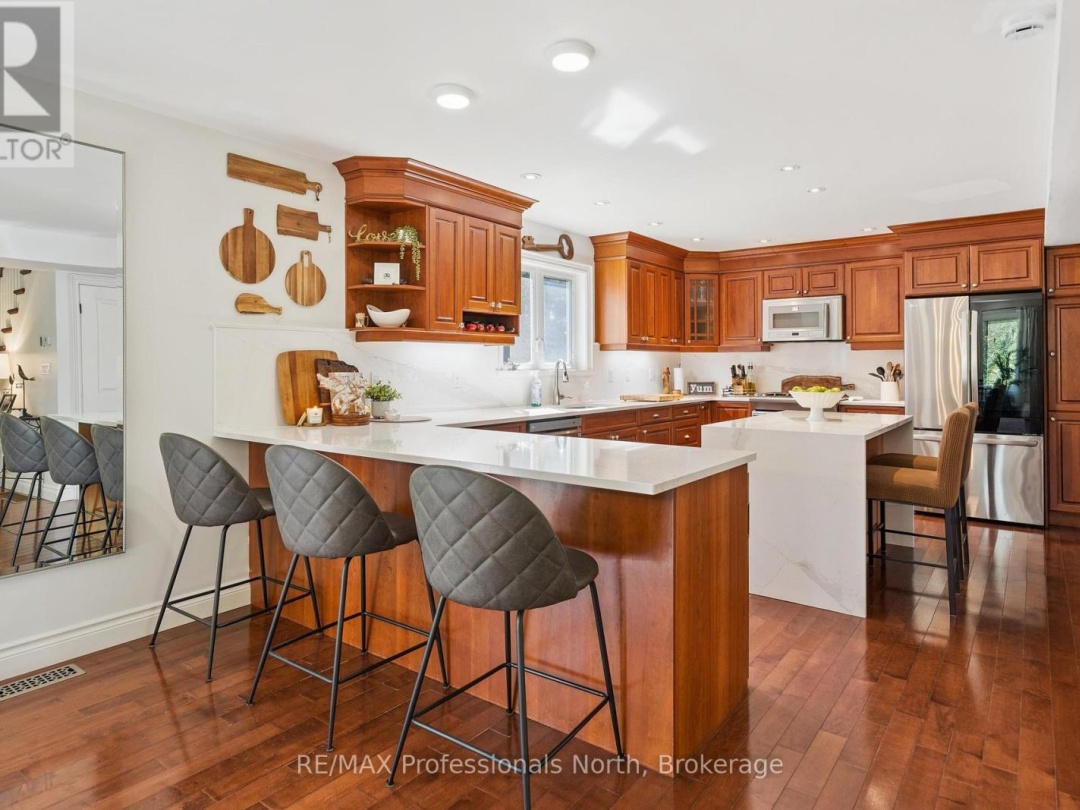 23 THOMAS CRESCENT, 