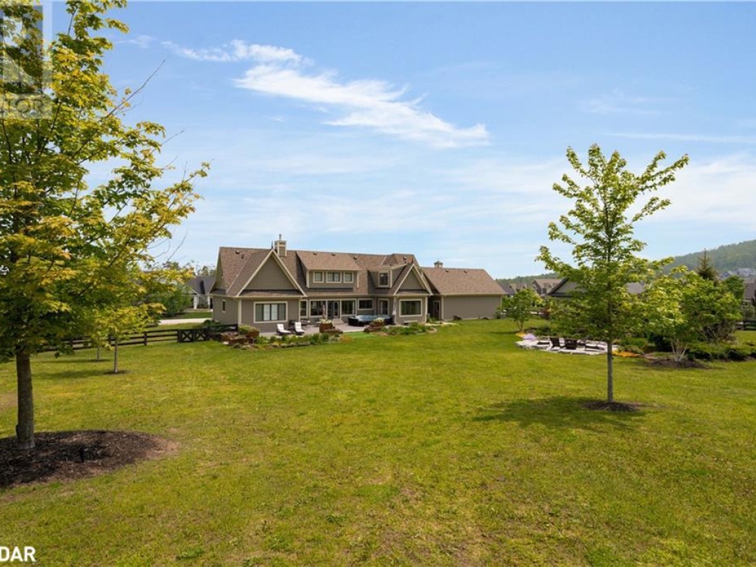 12 THOROUGHBRED Drive, 
