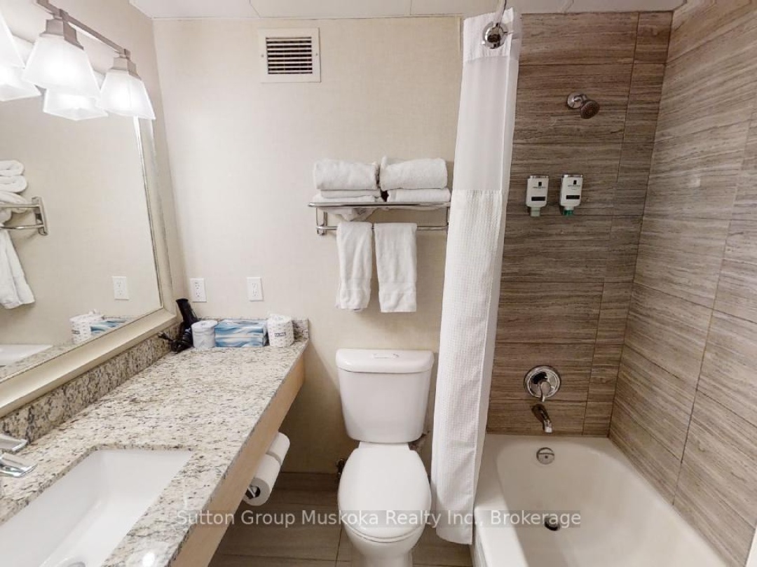 112 - 1235 DEERHURST DRIVE, 