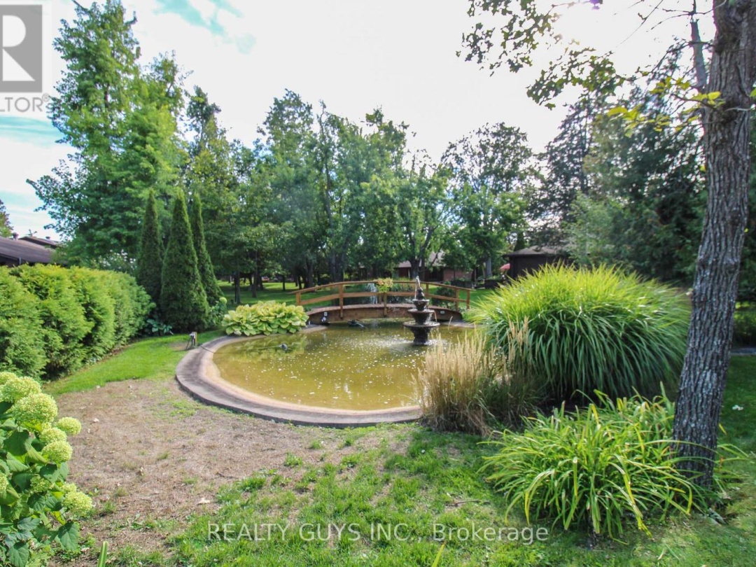 #204 - 200 EAST STREET S, 