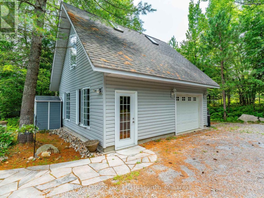 1049 NINATIGO LANE, Maple Lake