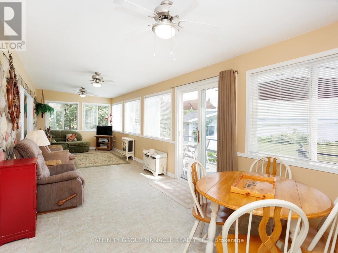 11 LAKEVIEW CRESCENT, 