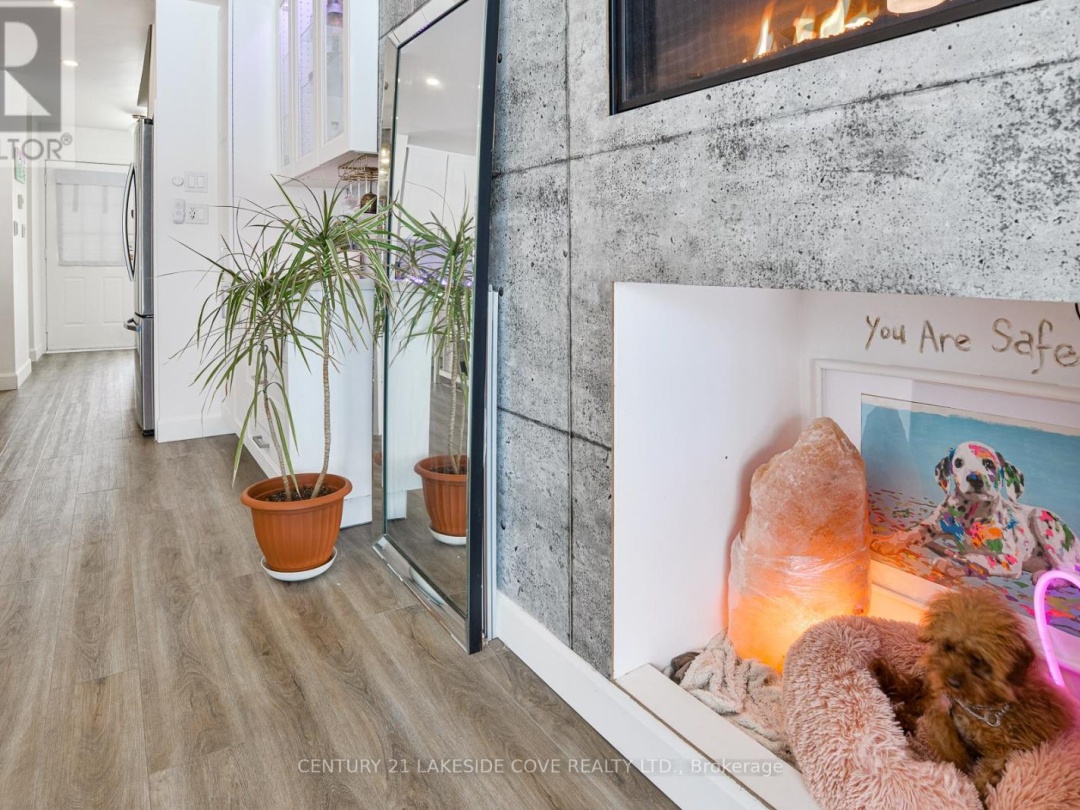 19 4 Paradise Boulevard, Lake Simcoe