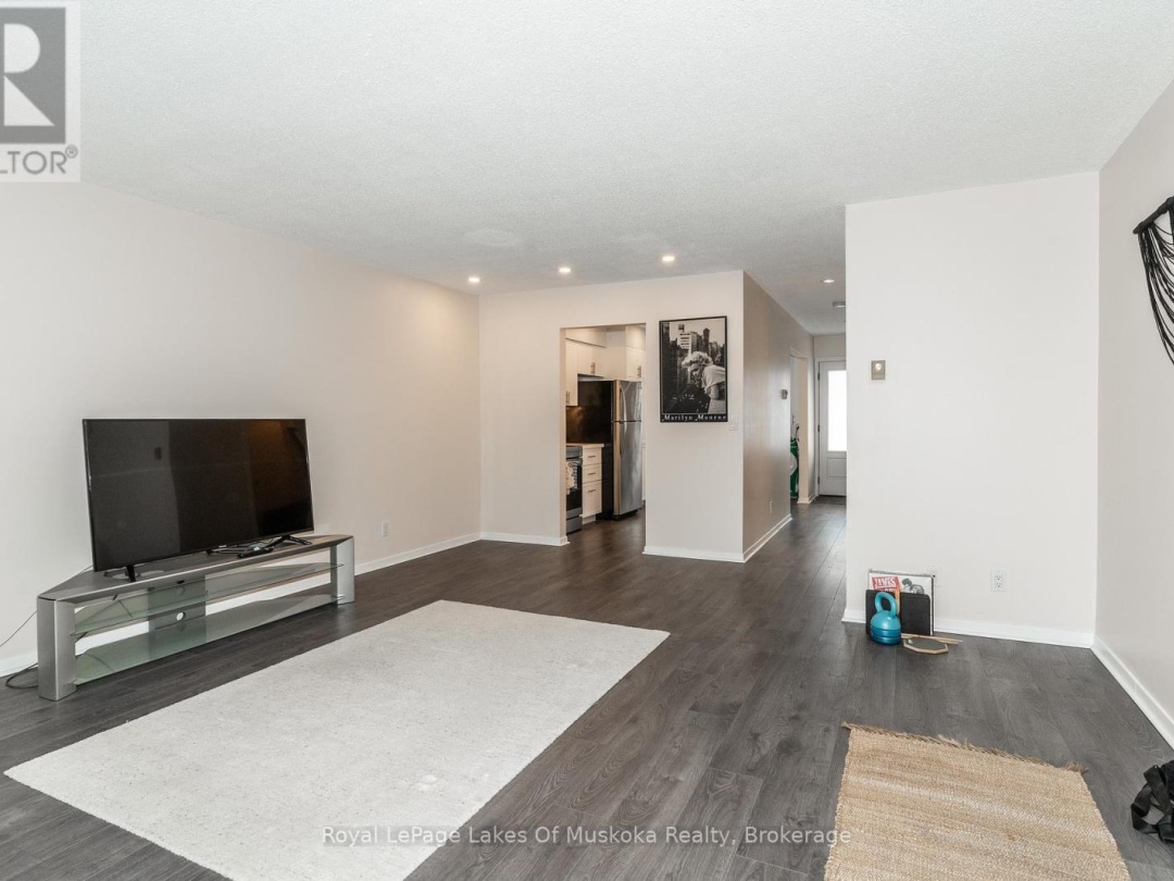10 - 142 ECCLESTONE DRIVE, 