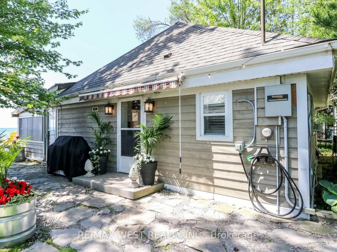 3756 GLENREST DRIVE, 