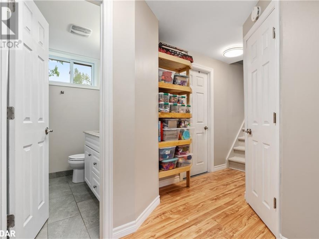 9881 12 Highway, Warminster