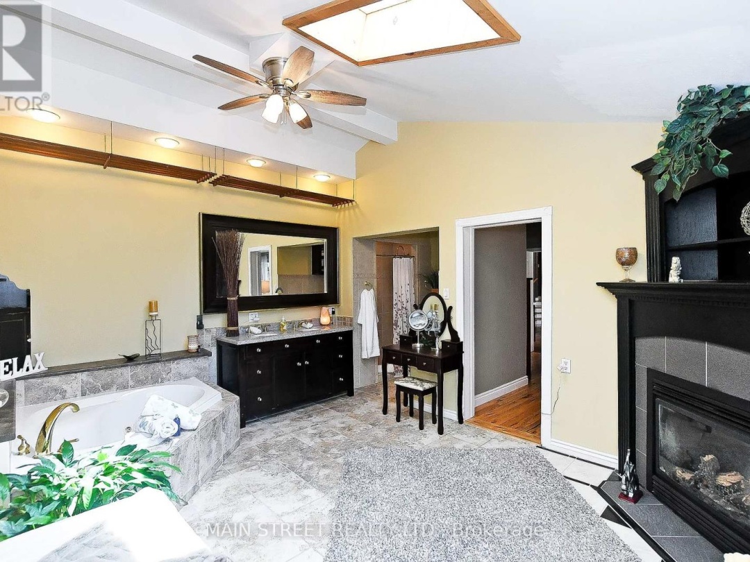26 Island Trail S, Lake Simcoe