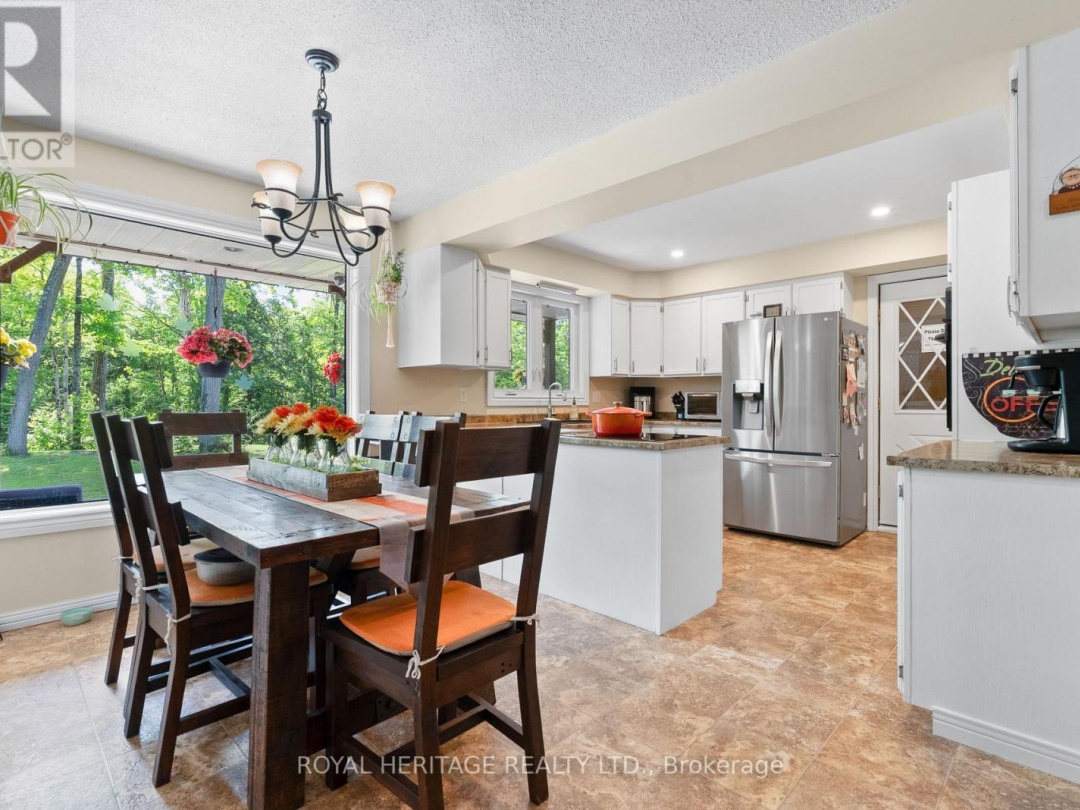 65 BESSIE AVENUE N, 