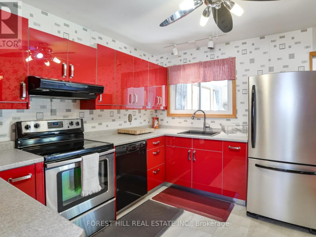 35 OLD INDIAN TRAIL, 