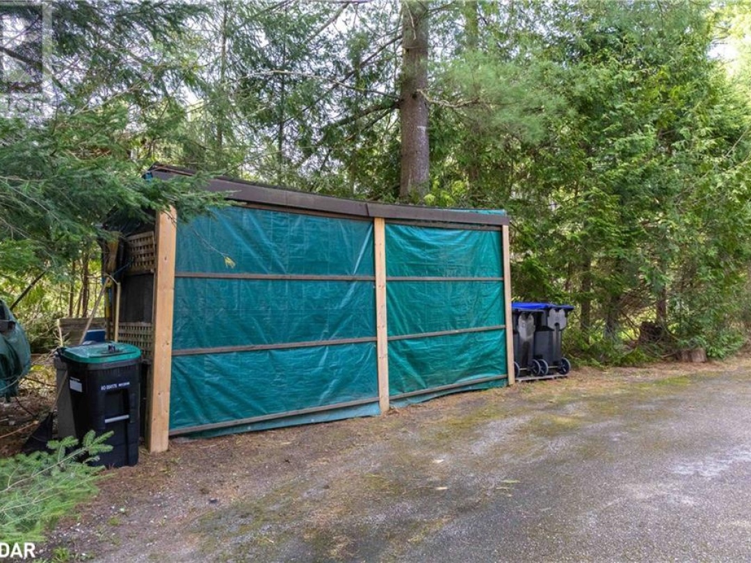 1936 Peninsula Point Road, Sparrow Lake