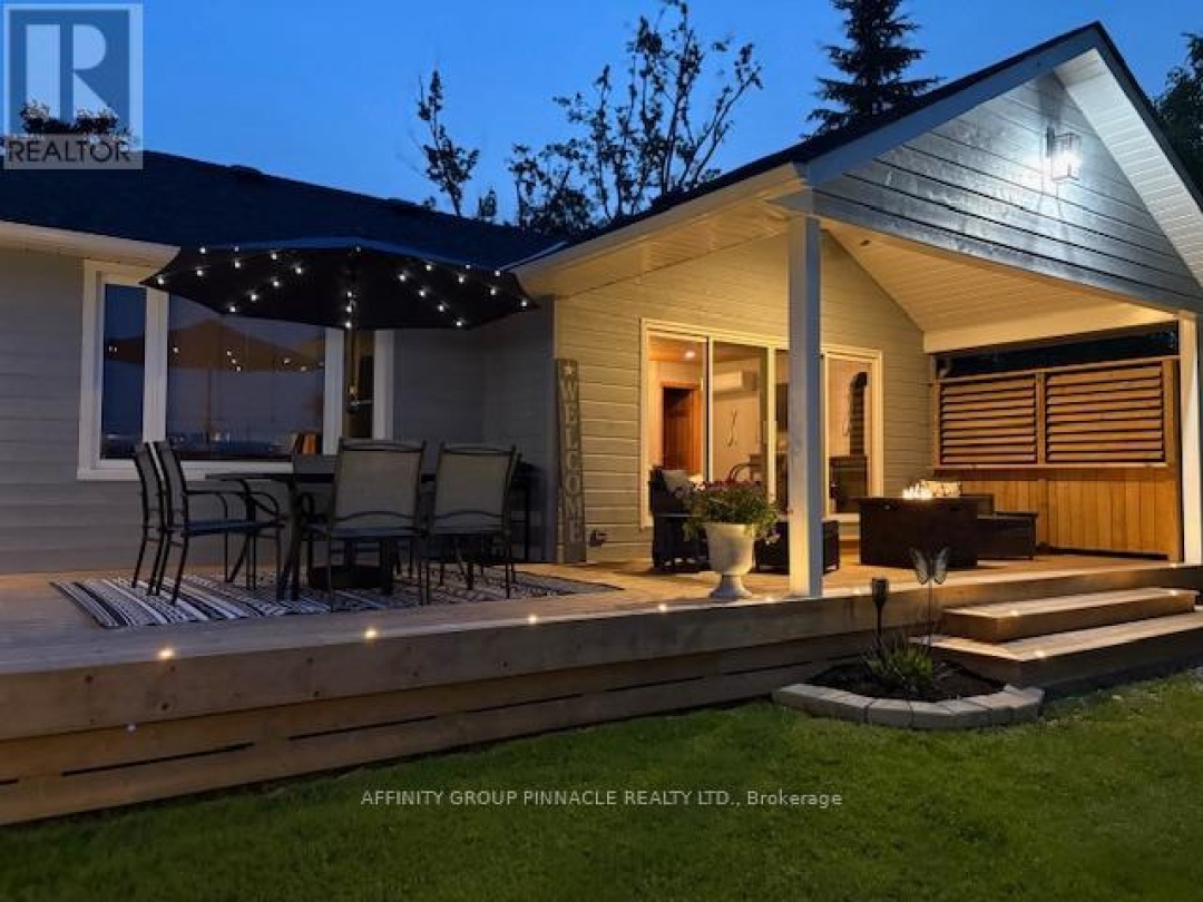 12 GILLIS STREET, Sturgeon Lake