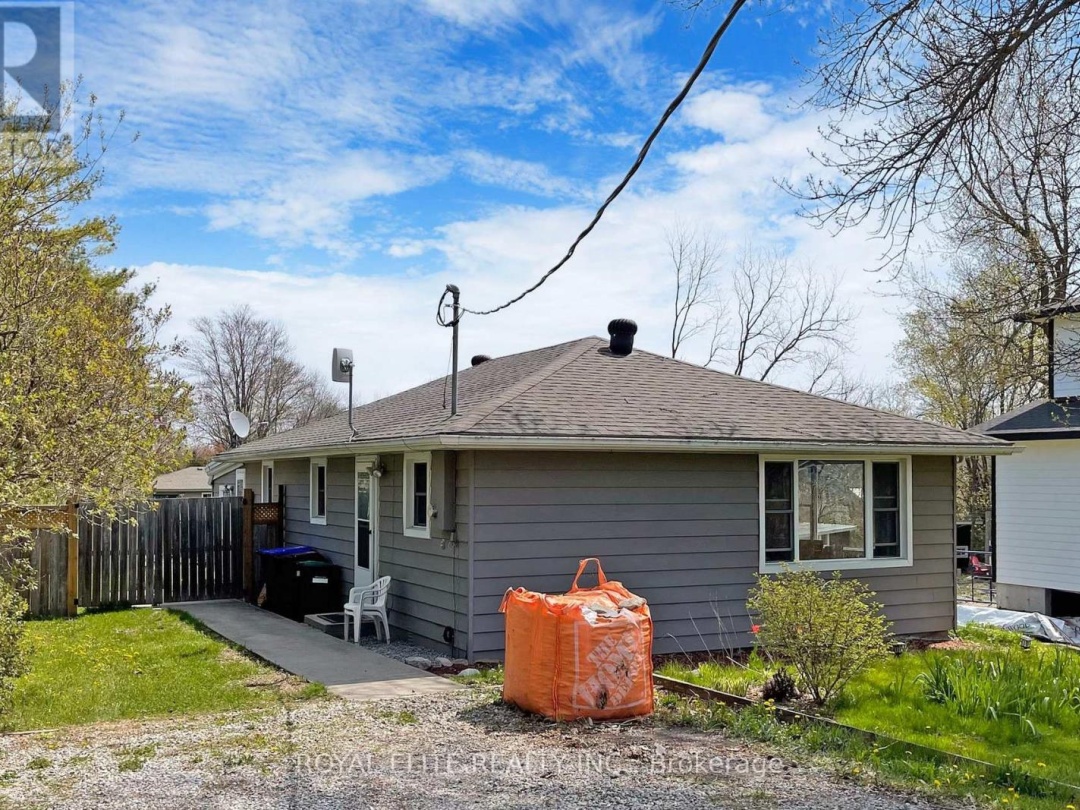 3965 HILLTOP ROAD, 