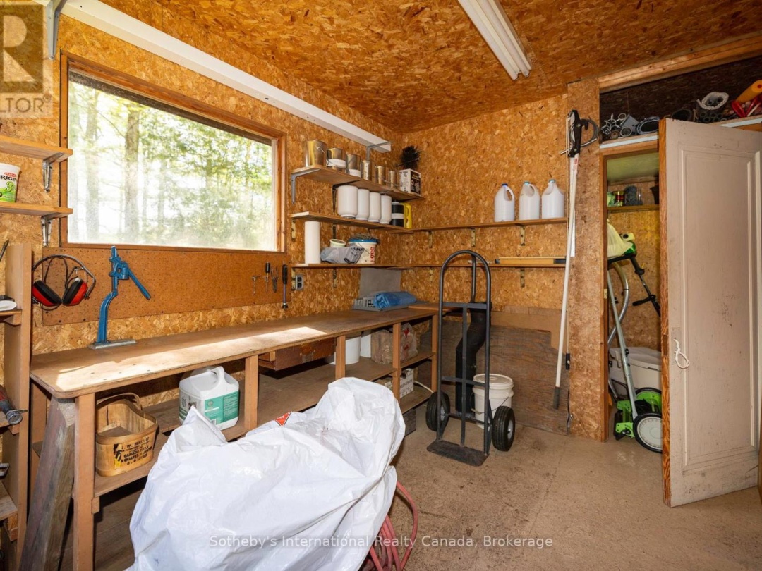 14 Burnegie Lane, Otter Lake