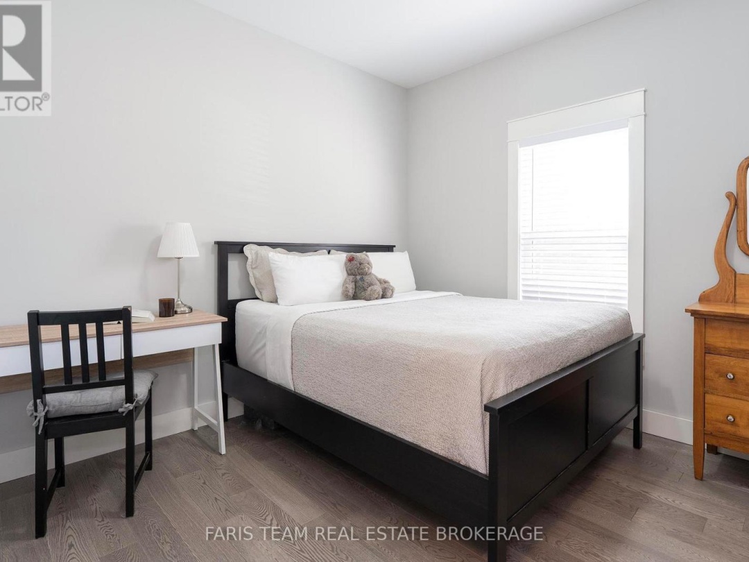 7589 CRONK SIDE ROAD, 