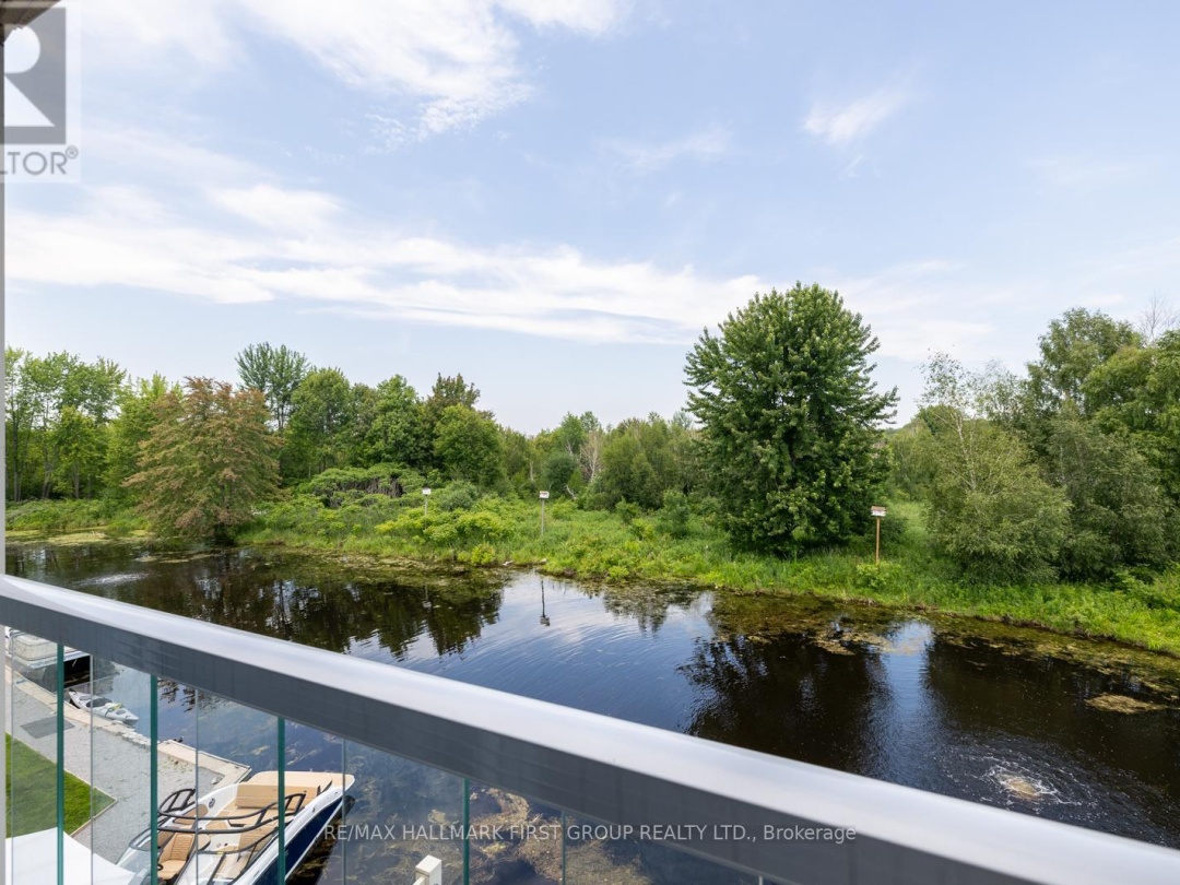 9 4 Paradise Boulevard, Lake Simcoe