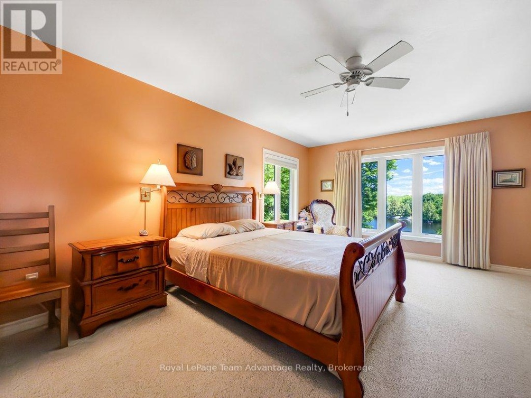 3 LYNDSEY LANE, Manitouwabing Lake