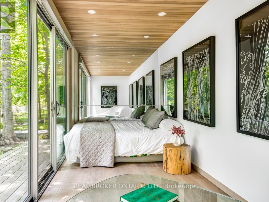 45 IVY LANE, 