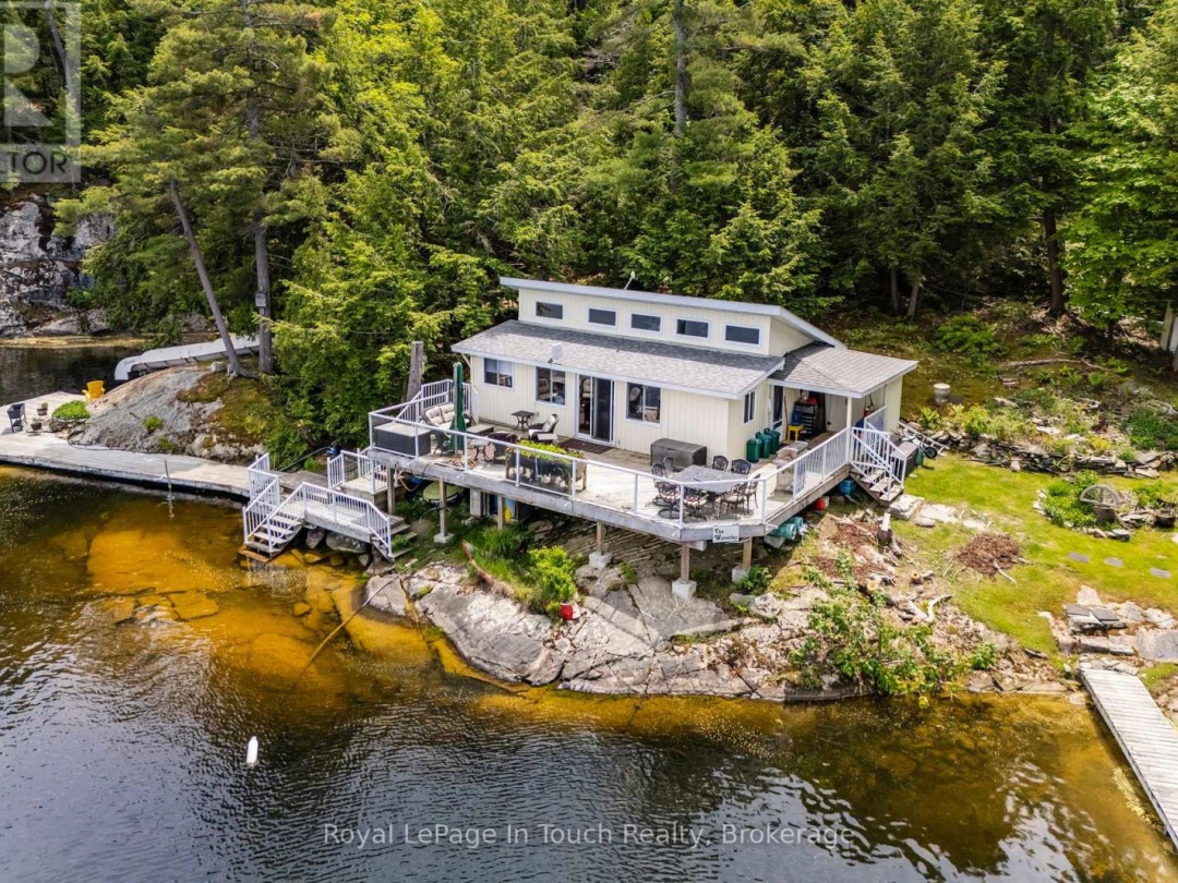 4 IS 270 GEORGIAN BAY ISLAND, 