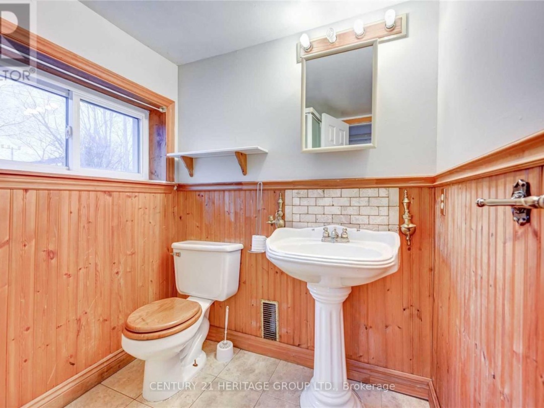 36 ARGYLE AVENUE, Orillia