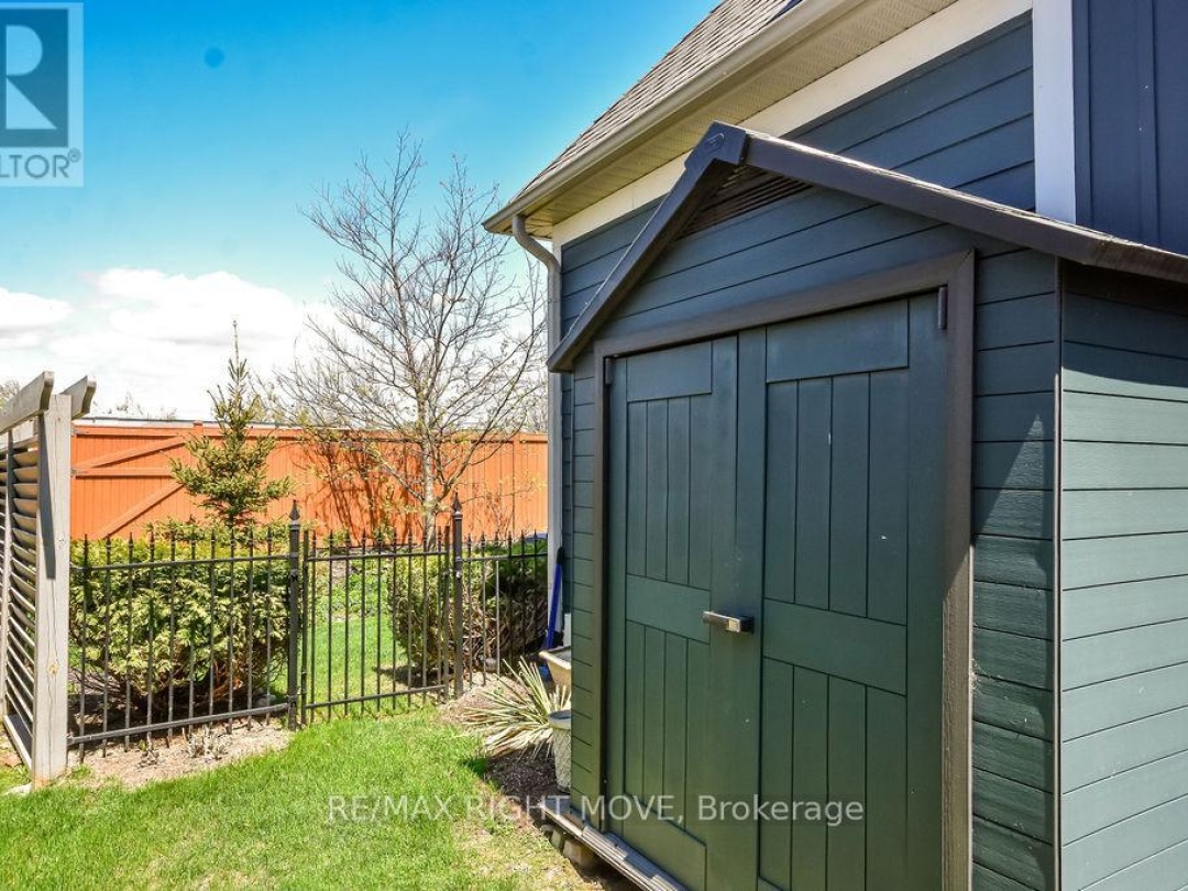 28 10 Invermara Court, Lake Simcoe