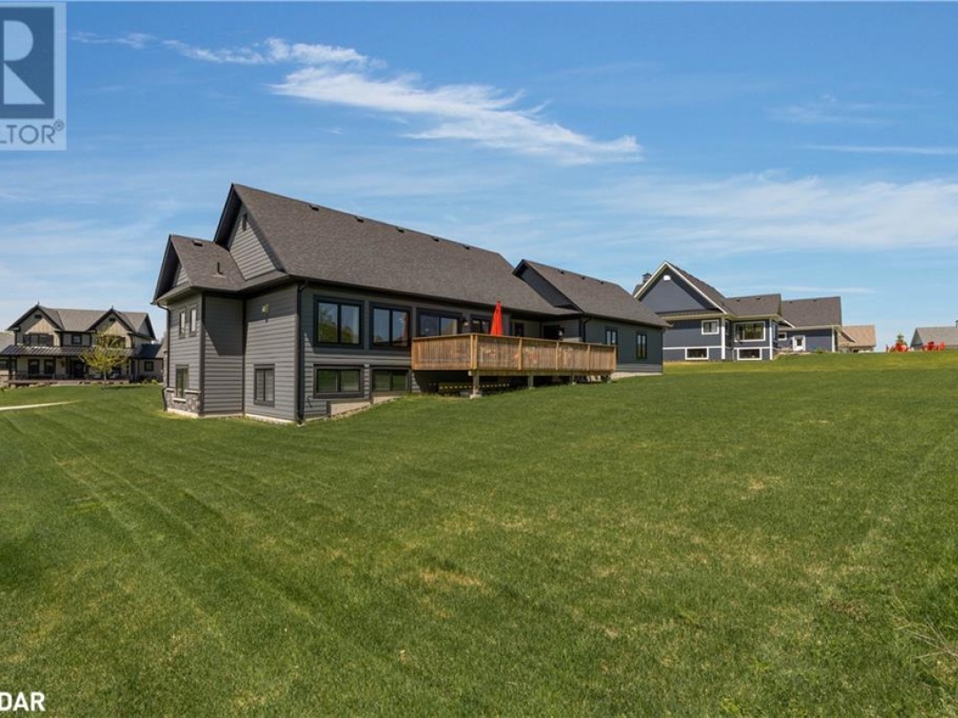 43 Thoroughbred Drive, Oro-Medonte