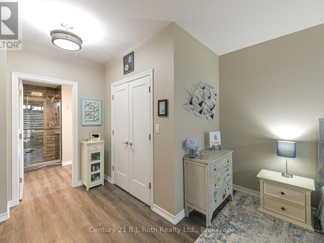 315 - 140 CEDAR ISLAND ROAD, 