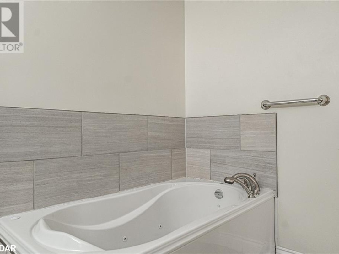 2 Jordan Lane, Huntsville