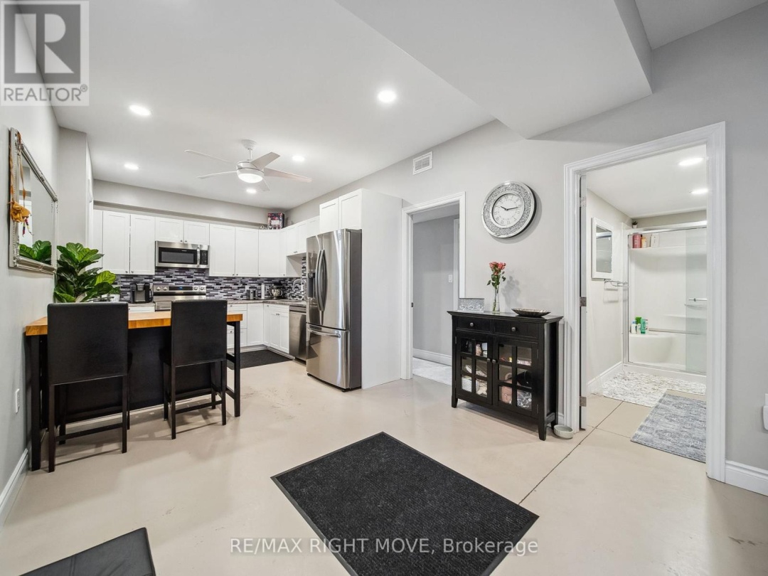 1 & 2 - 112B CREIGHTON STREET S, Ramara (Atherley)