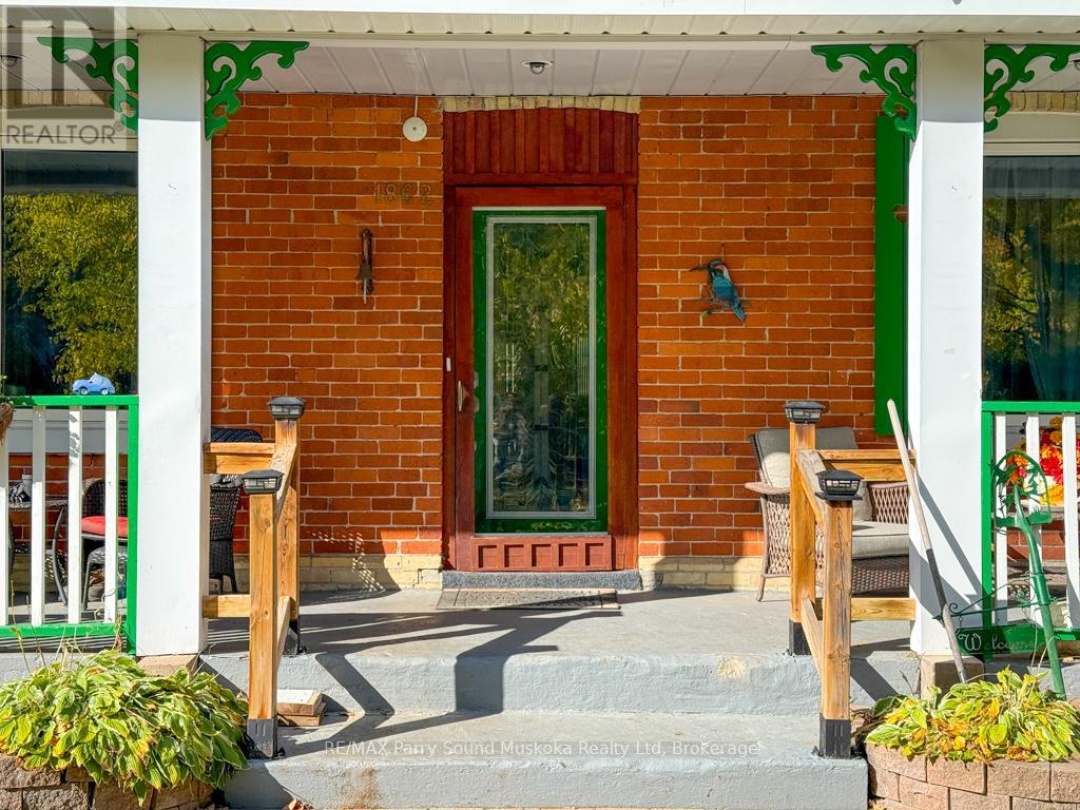 1862 DIVISION ROAD W, 