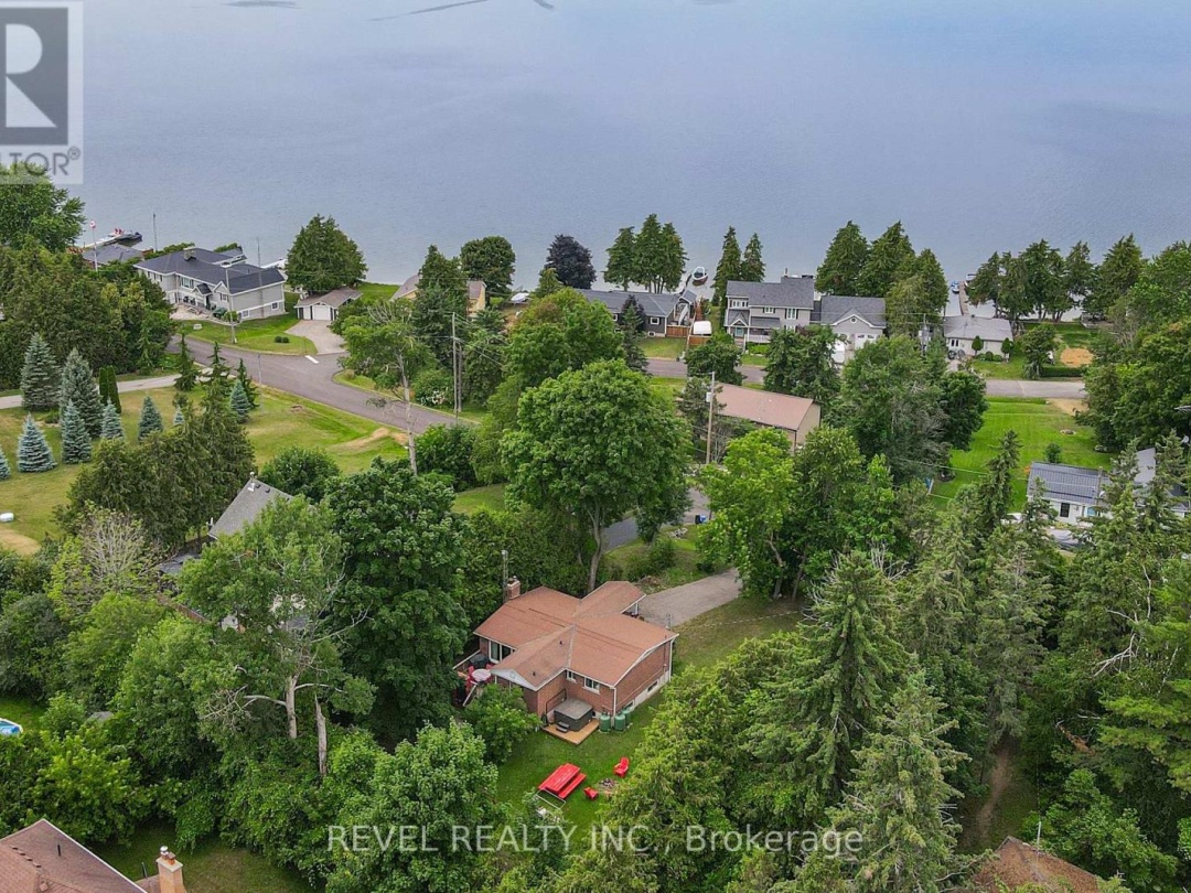 99 BOWEN ROAD, 