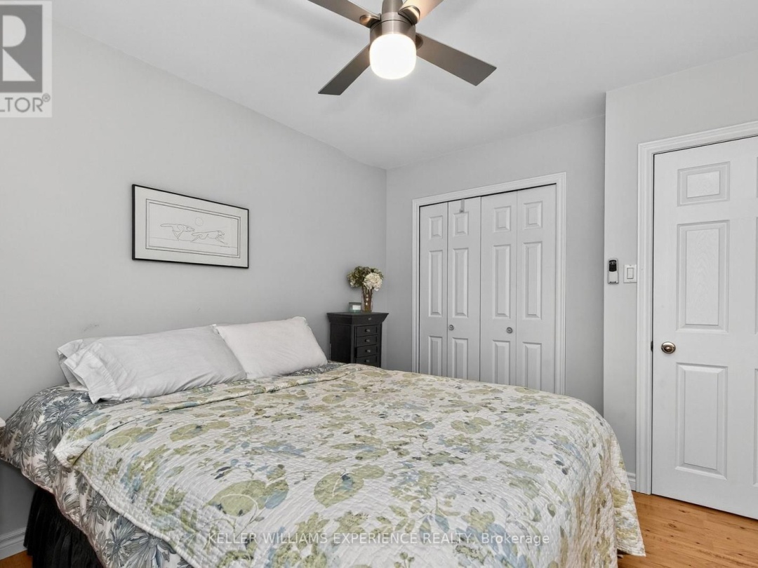 8 THATCHER PLACE, 