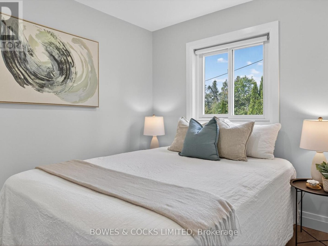 32 STURGEON GLEN ROAD, 