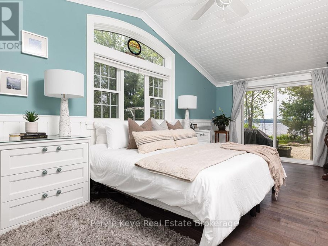 118 ROBIN ROAD, 