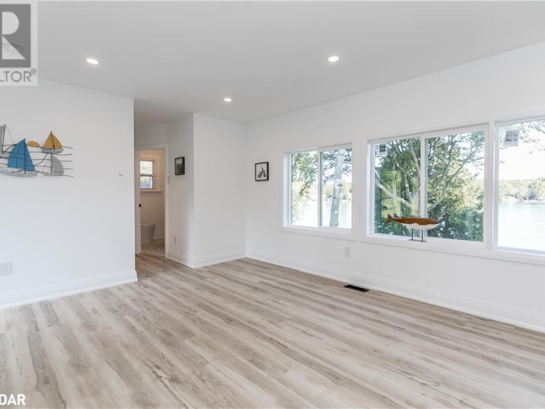47 MOON POINT Drive, Lake Simcoe