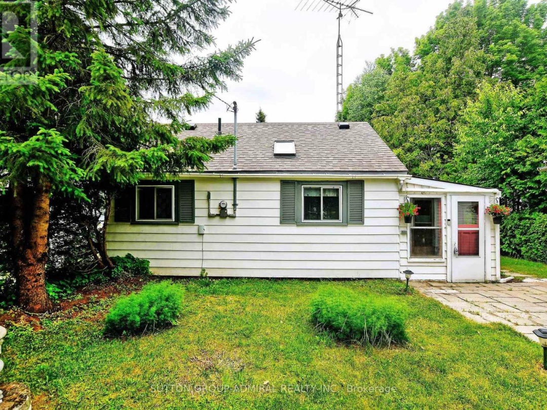 70 ANTIQUARY ROAD, Canal Lake