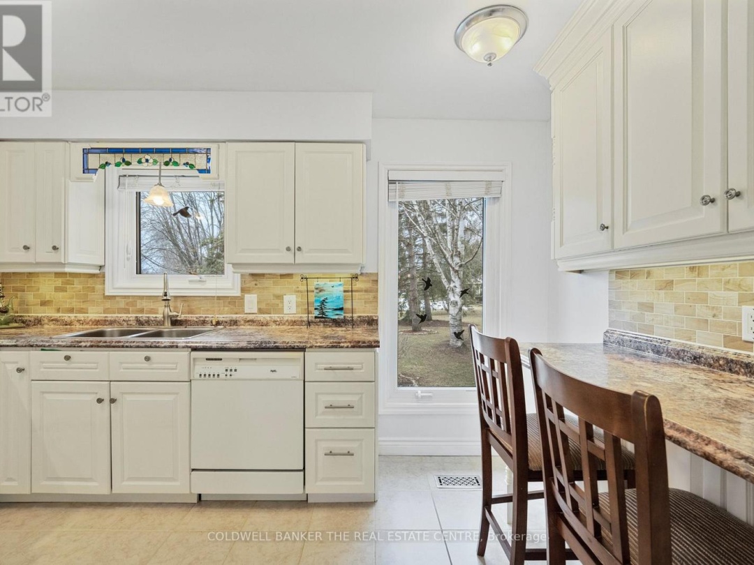 148 BAYSHORE DRIVE, Lake Simcoe