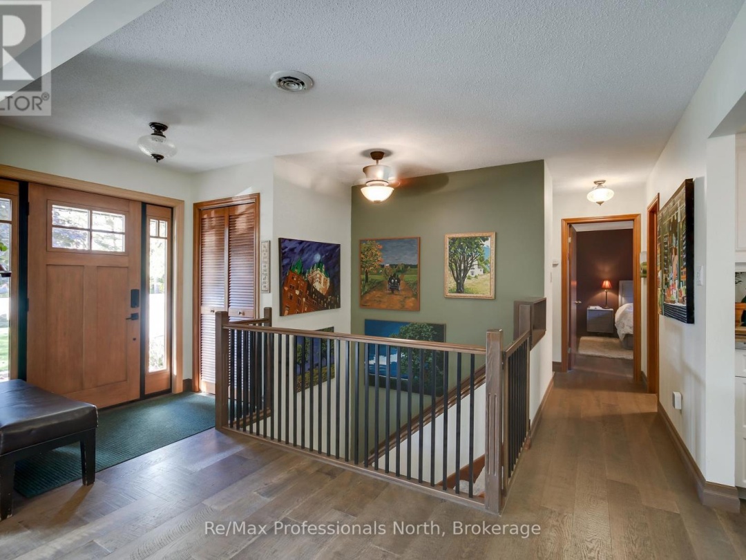 324 Bethune Drive N, Gull Lake