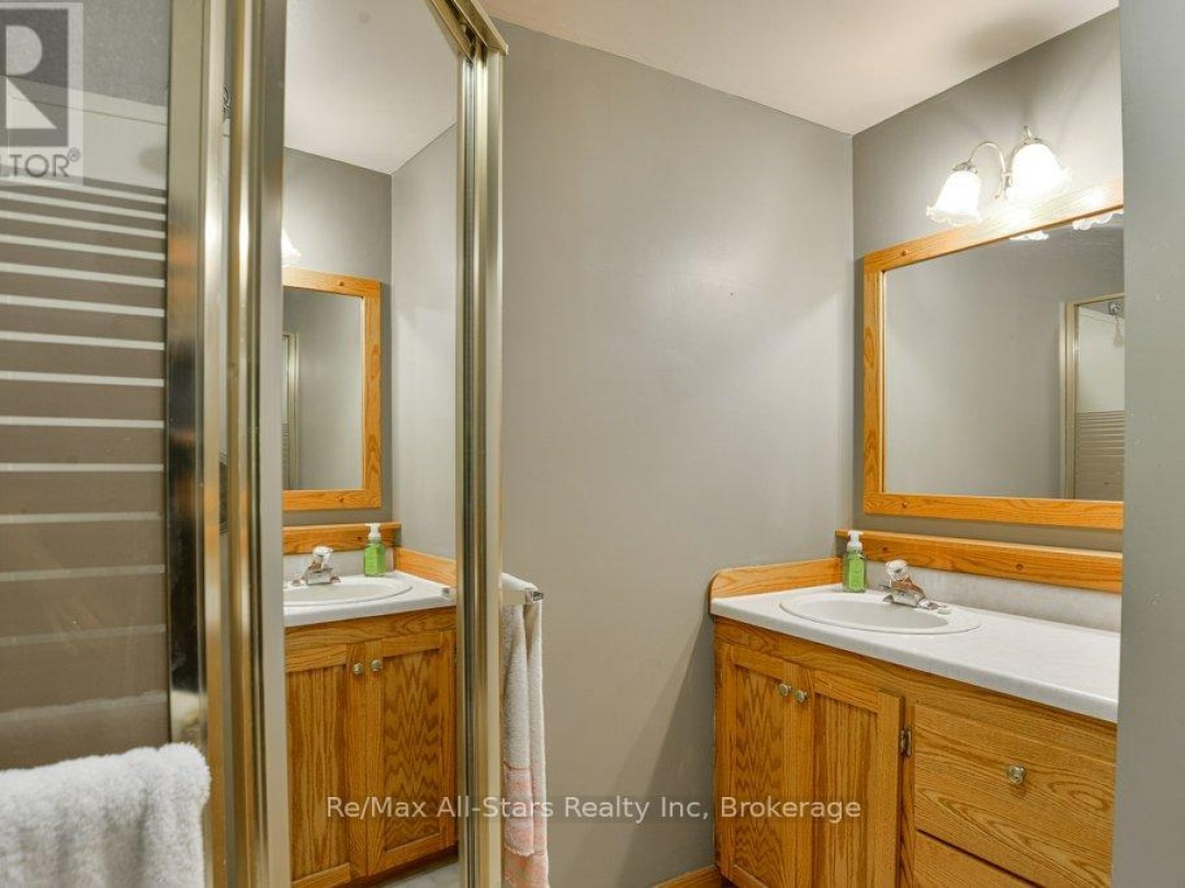 1386 SOUTH PORTAGE ROAD, 