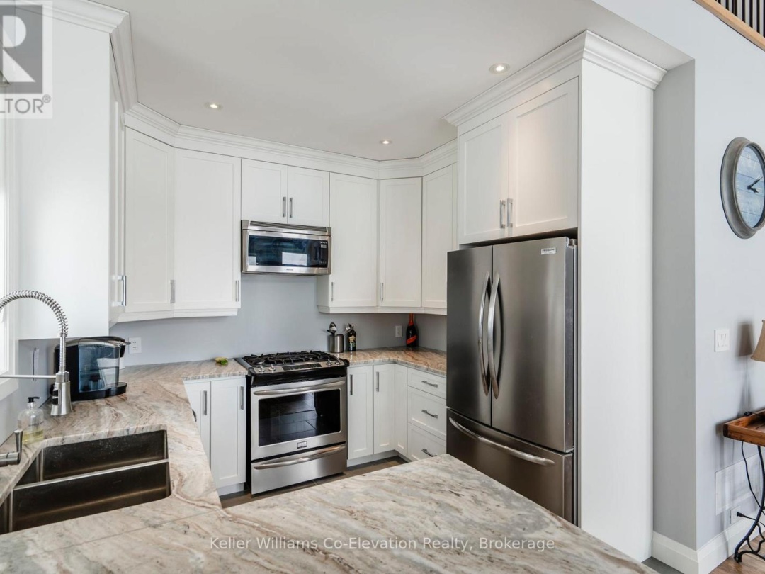 4073 Dalrymple Drive, Dalrymple-south Lake