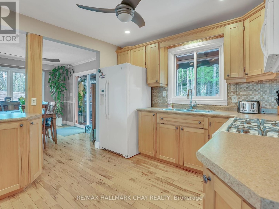 138 Lake Dalrymple Road, Dalrymple Lake