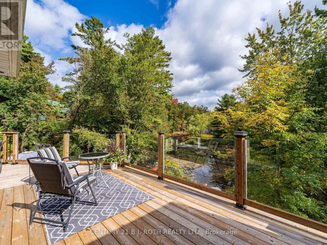 8101 KINGS RIVER ROAD, 