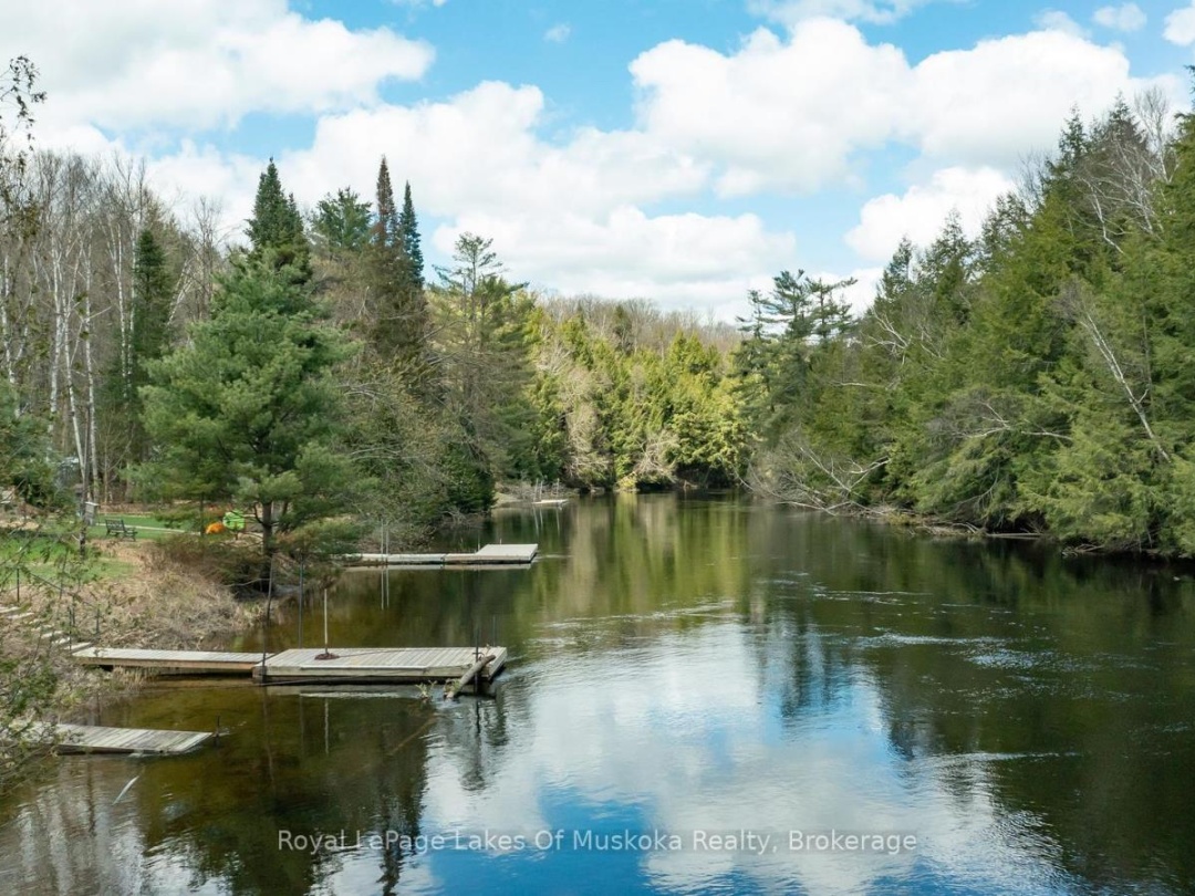 9 Summer Lane, Lake Muskoka