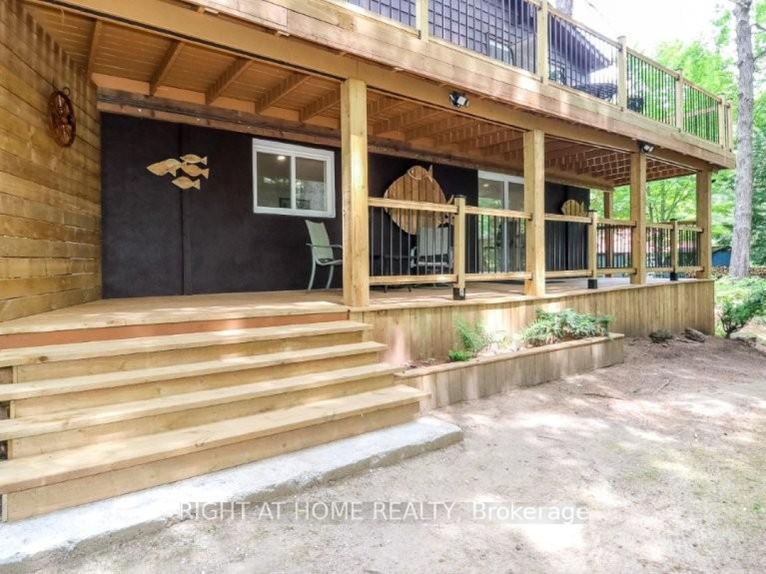 7459 ISLAND CRESCENT, 