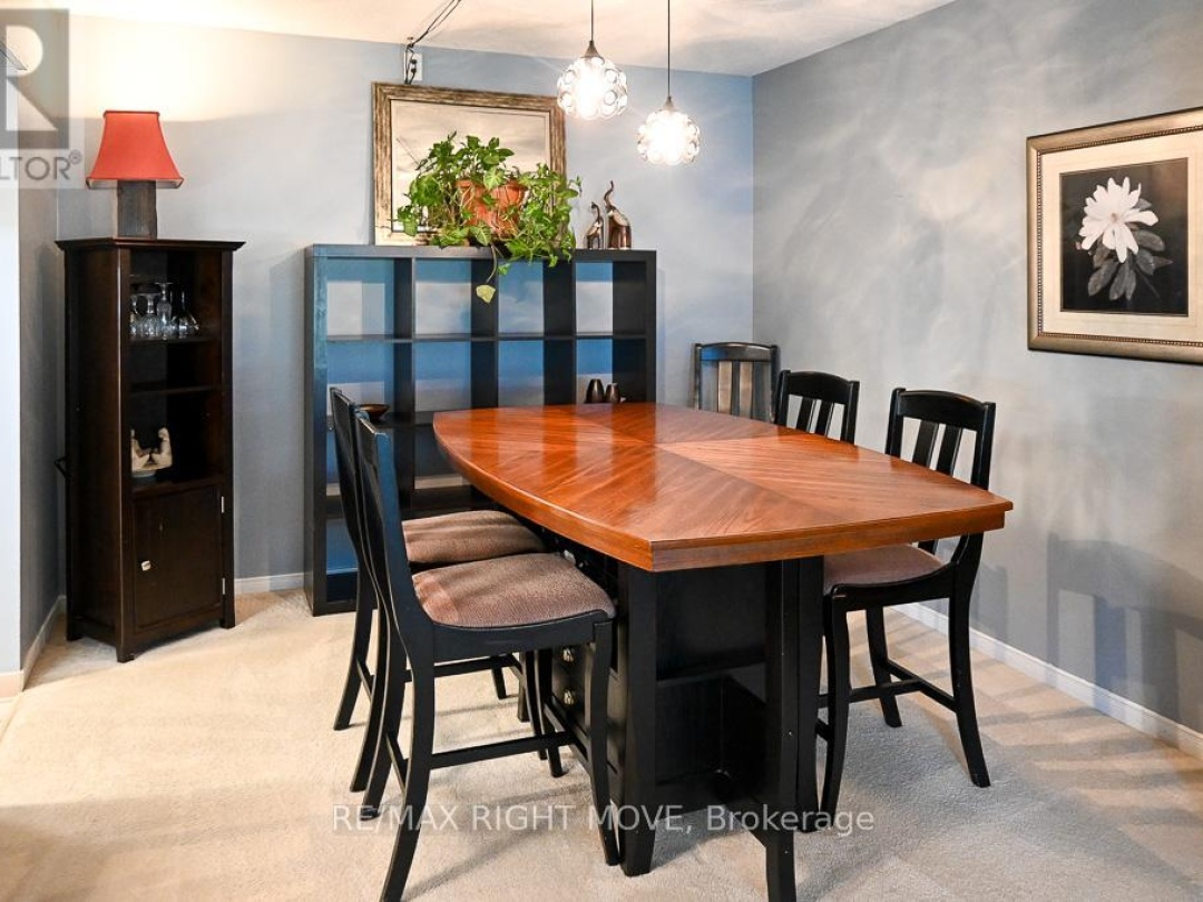 102 54 Fittons Road W, Orillia