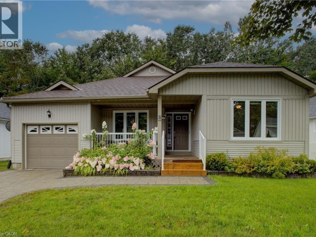 54 SPRINGWOOD Crescent, 