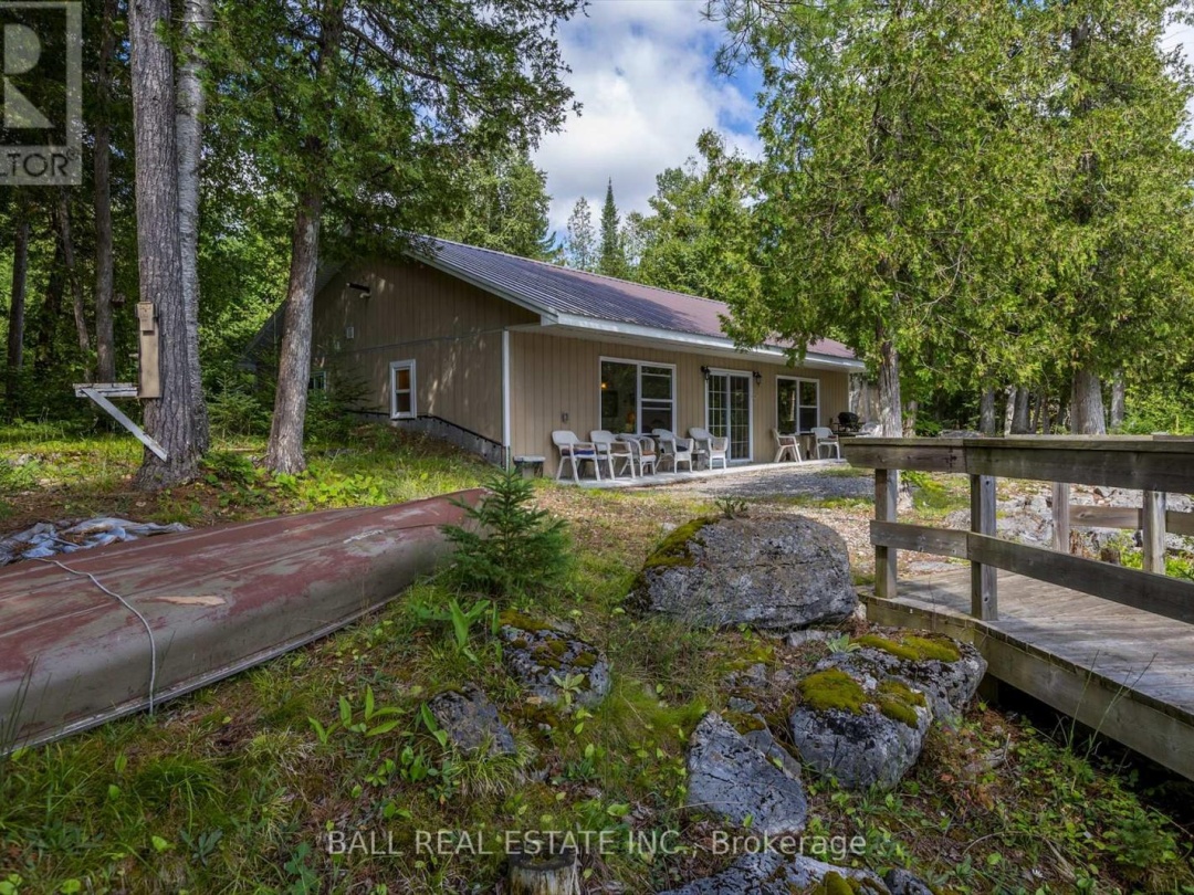 1330 COUNTY RD 49, 